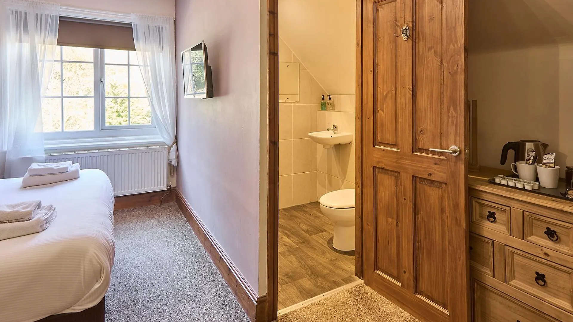 Rylstone Mere 3* Whitby