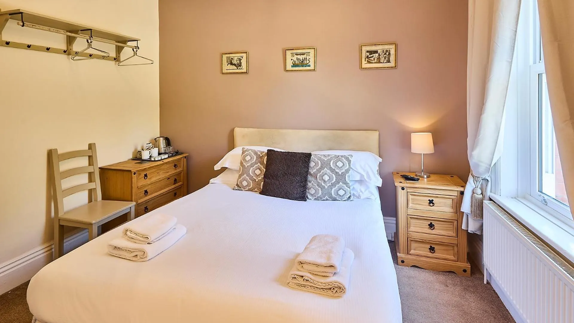 Rylstone Mere 3*