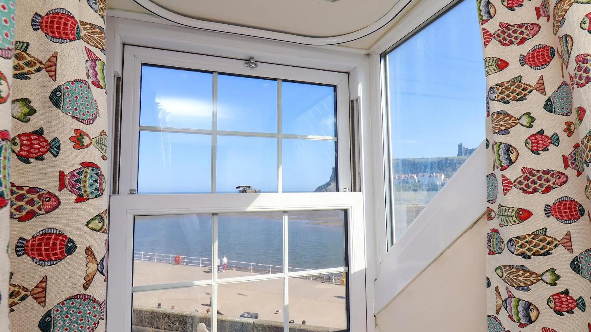 Beachfront 度假居 *
