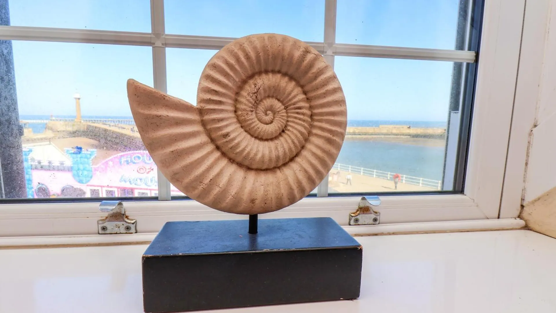 Beachfront * 惠特比