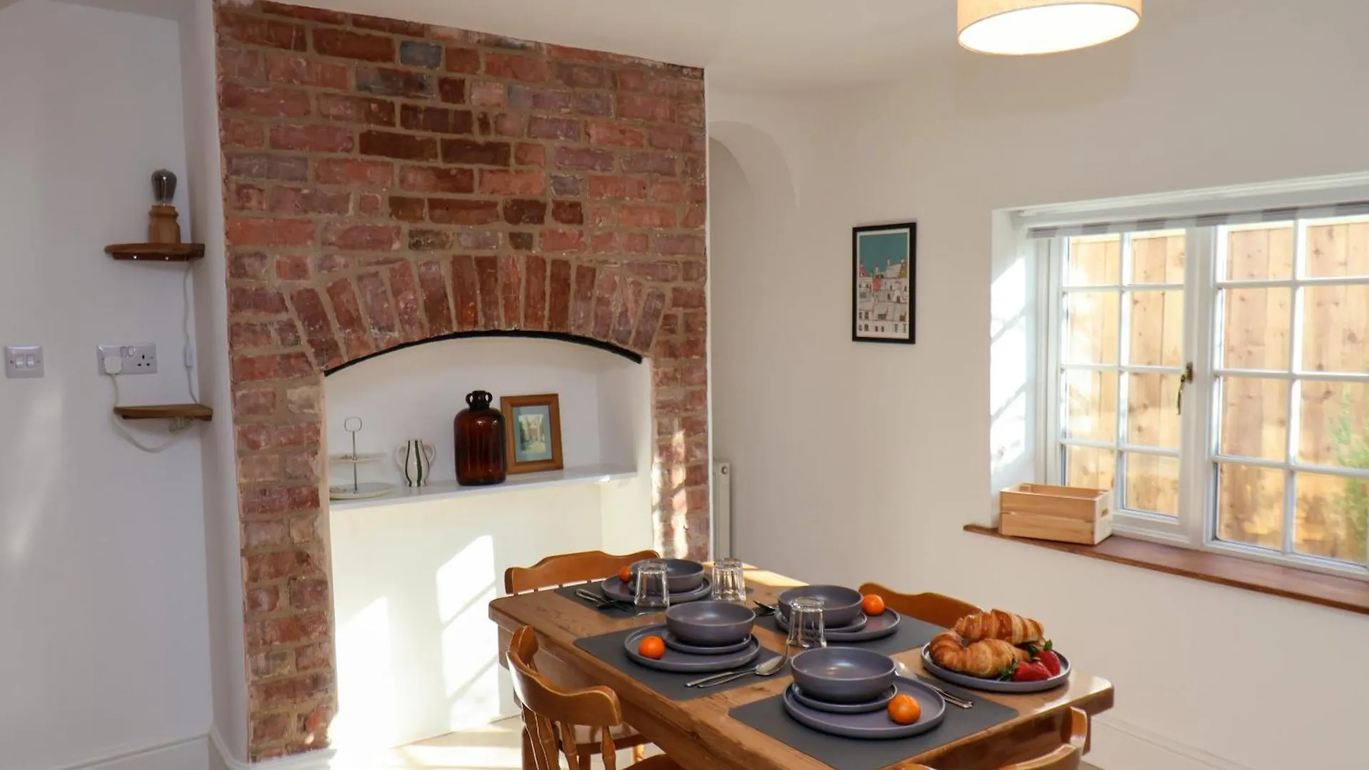Tate Holiday home *