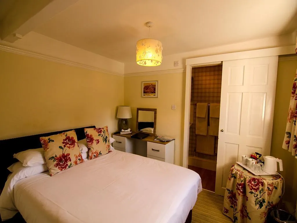 Arundel House Bed and Breakfast