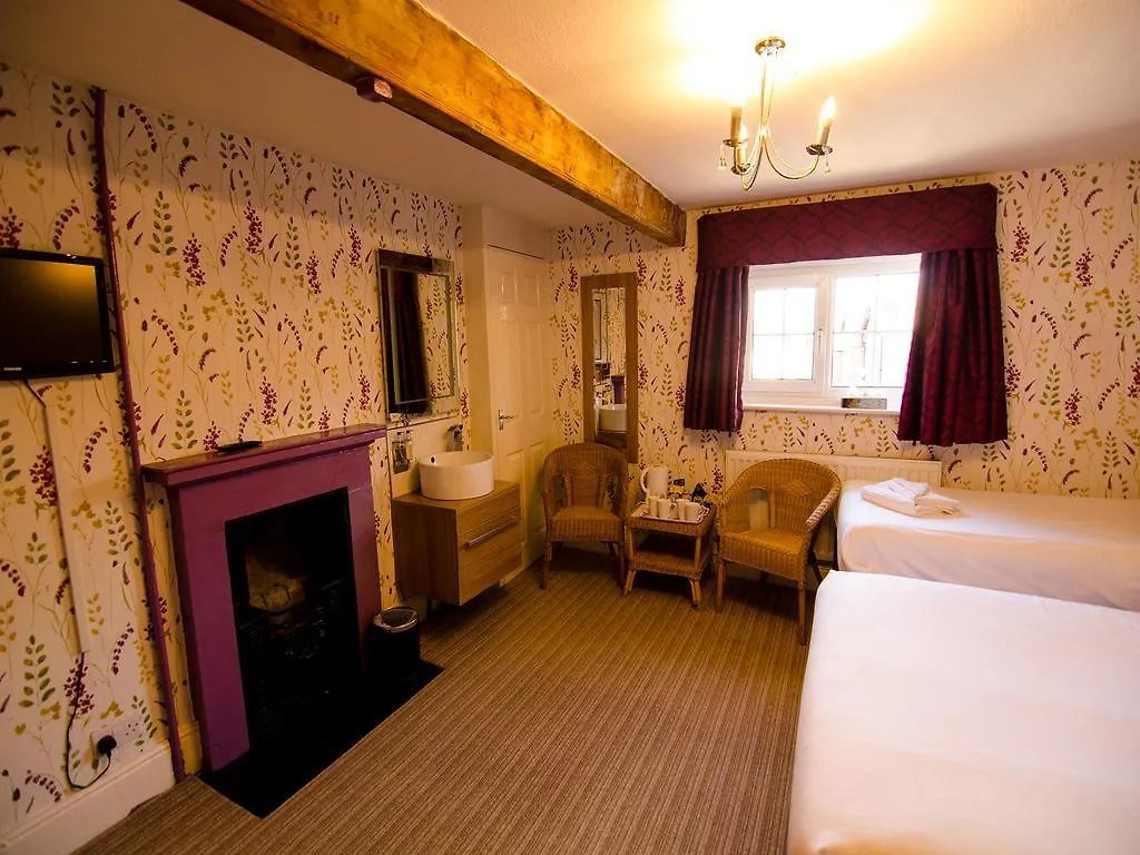 Arundel House 3* Γουίτμπι