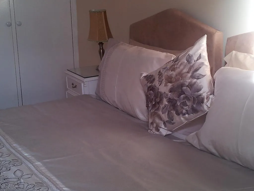 Bed & Breakfast Elm Grove 2*
