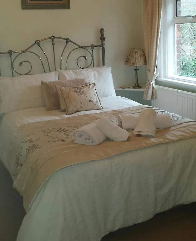 Bed & Breakfast Elm Grove Whitby