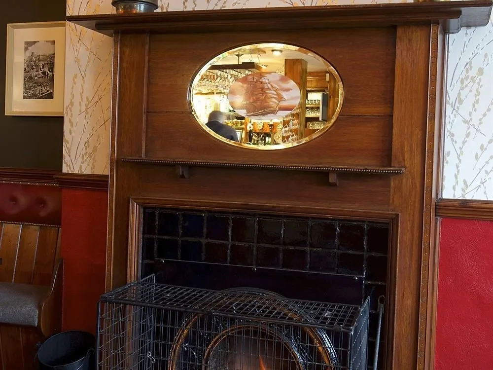 The Endeavour Hotel 3*