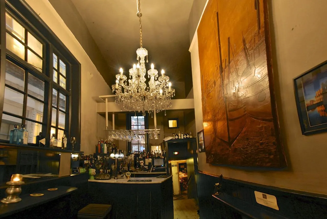Hotell White Horse & Griffin 3*