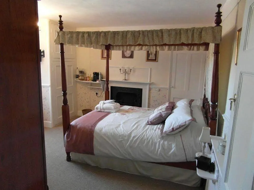 Bed & Breakfast Saint Hilda's House