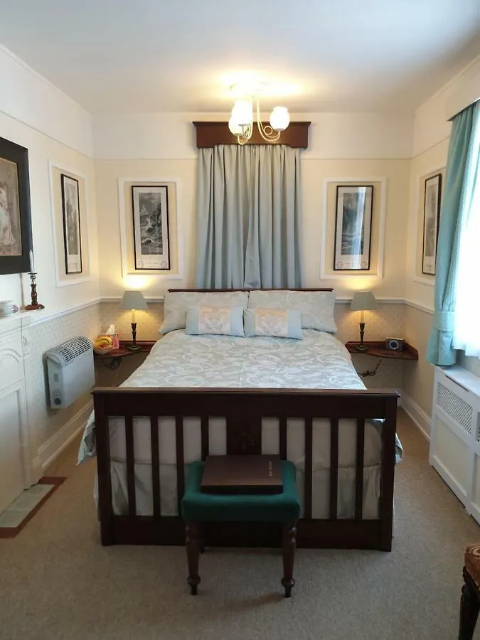 Saint Hilda's House Bed & Breakfast 5*