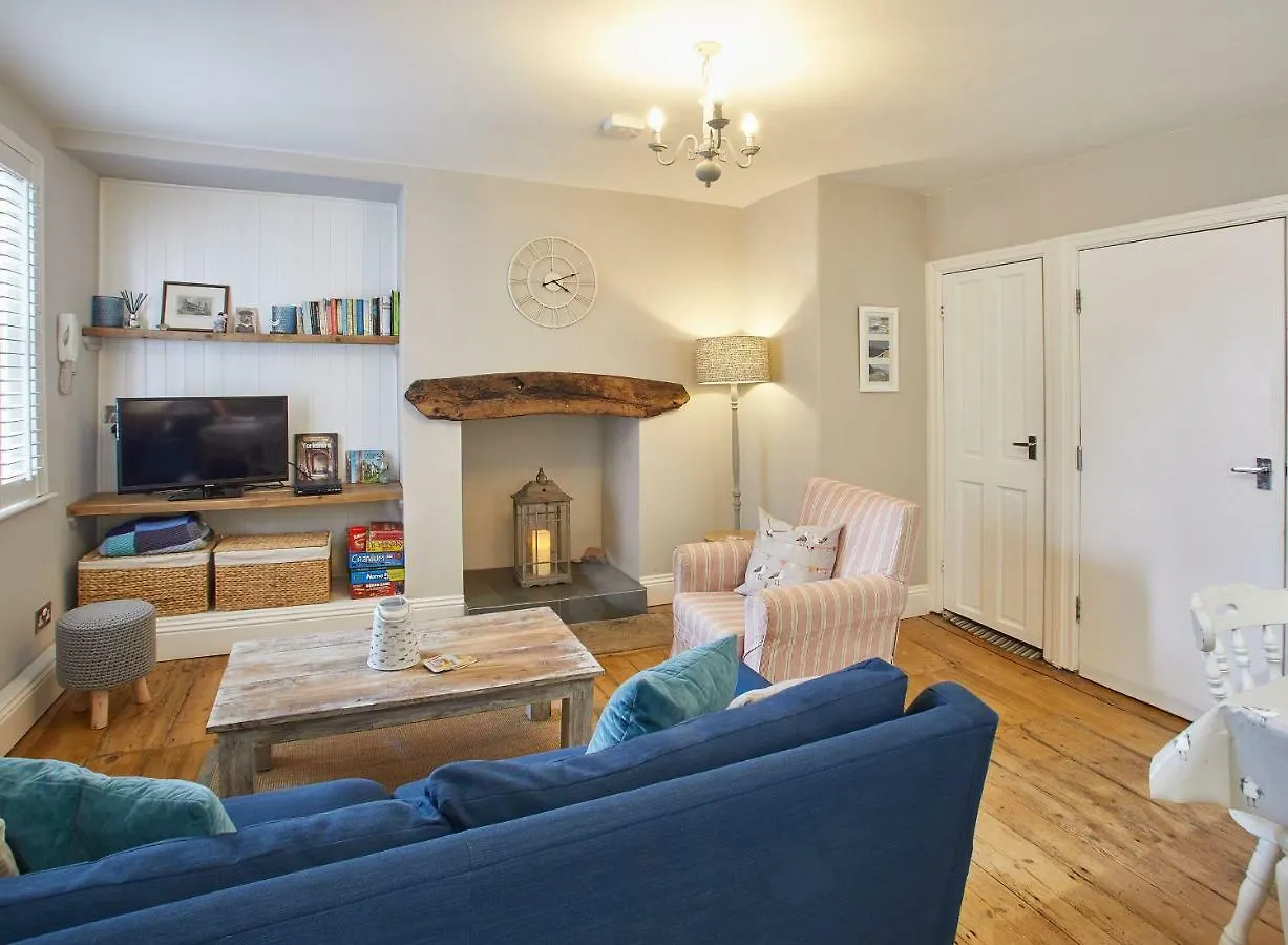 Host & - The Gull's Nest Apartment