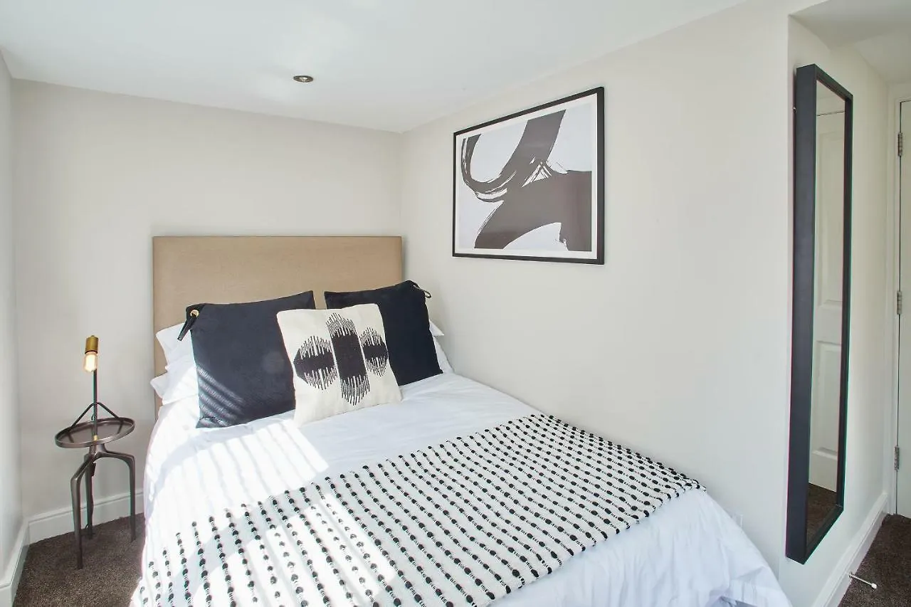Host & - West Cliff View Apartment