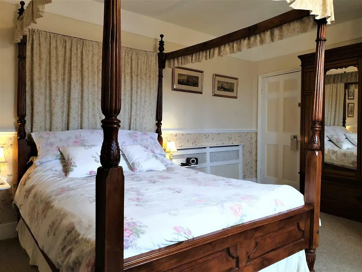 Saint Hilda's House 5* Whitby