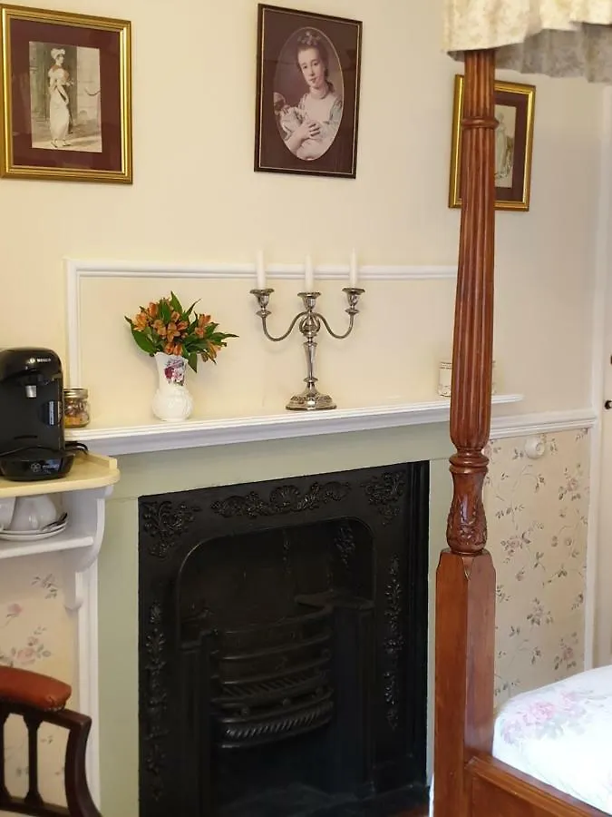 Saint Hilda's House Bed & Breakfast 5*