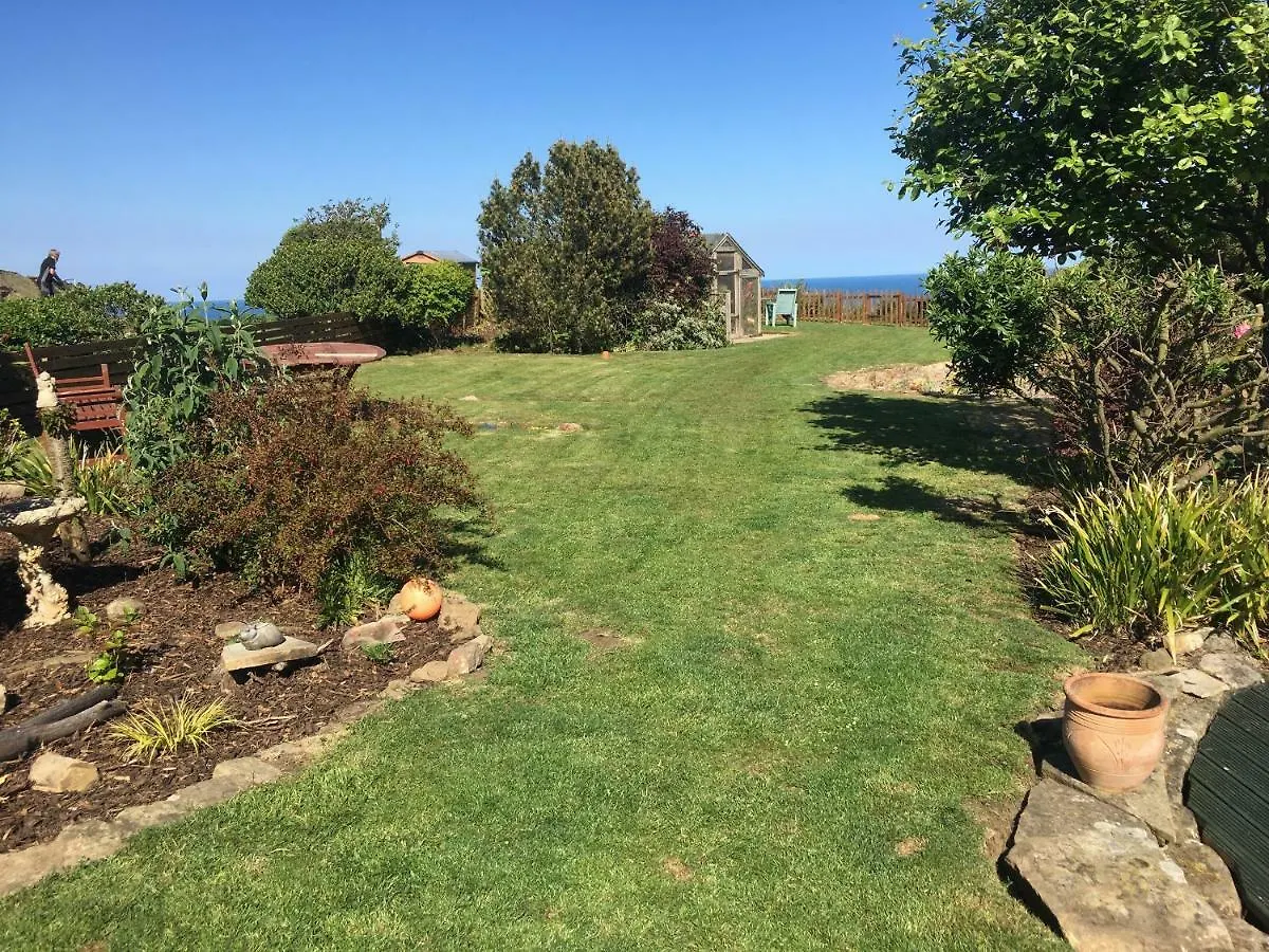 2 The Close Holiday home Whitby