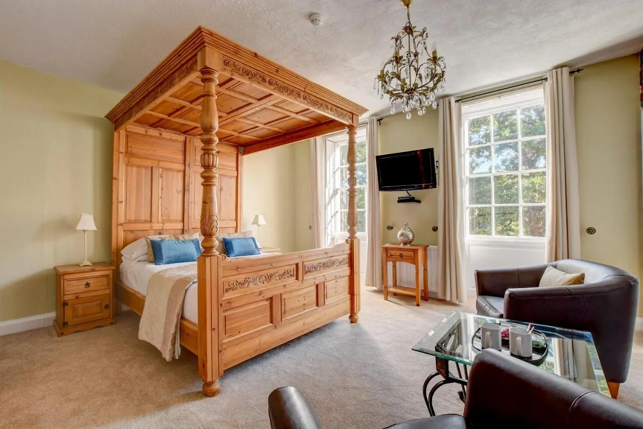 Guest house White Linen Whitby, Only 4*