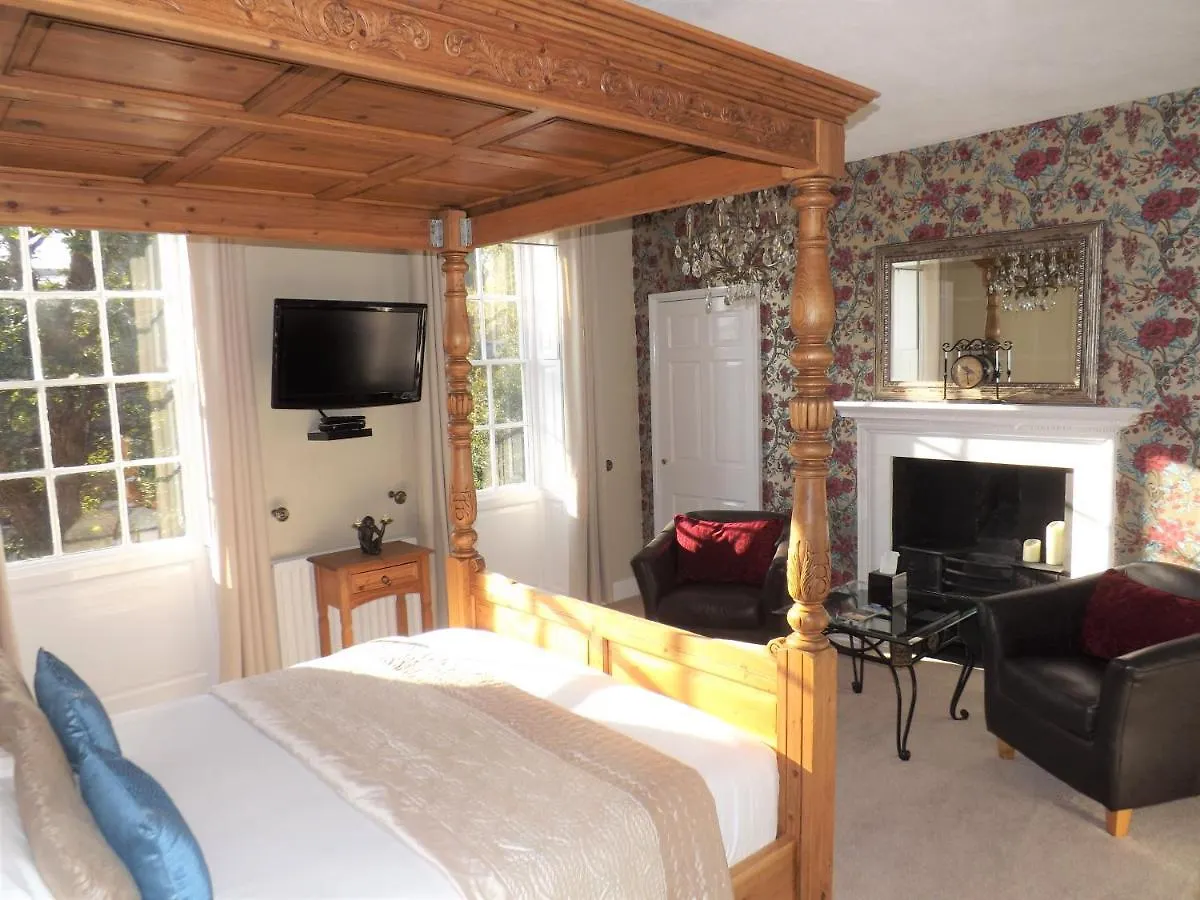 Guest house White Linen Whitby, Only 4*