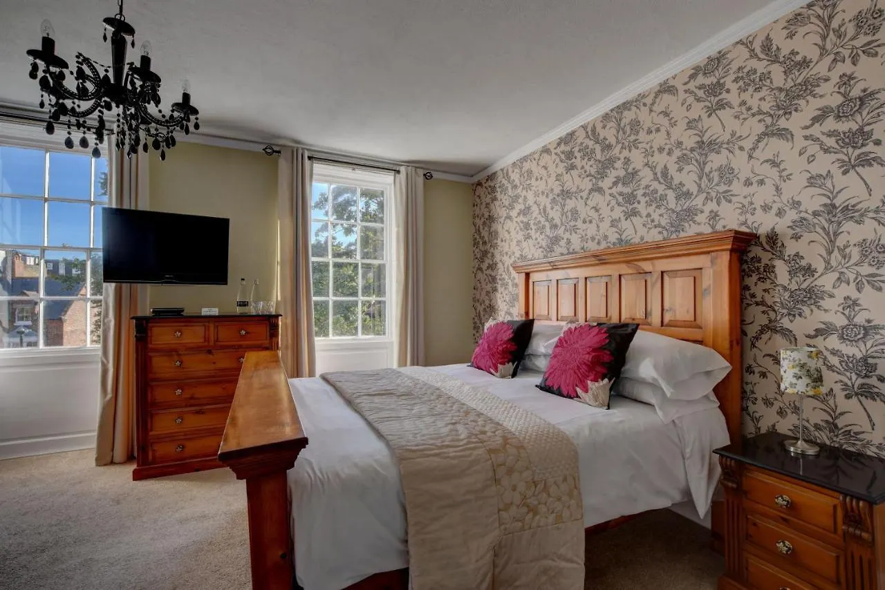 White Linen Whitby, Only Guest house 4*