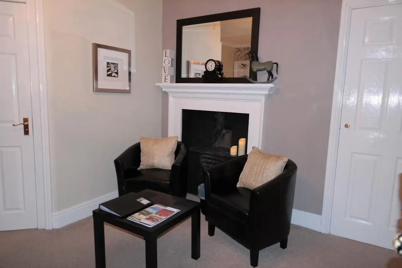 Guest house White Linen Whitby, Only