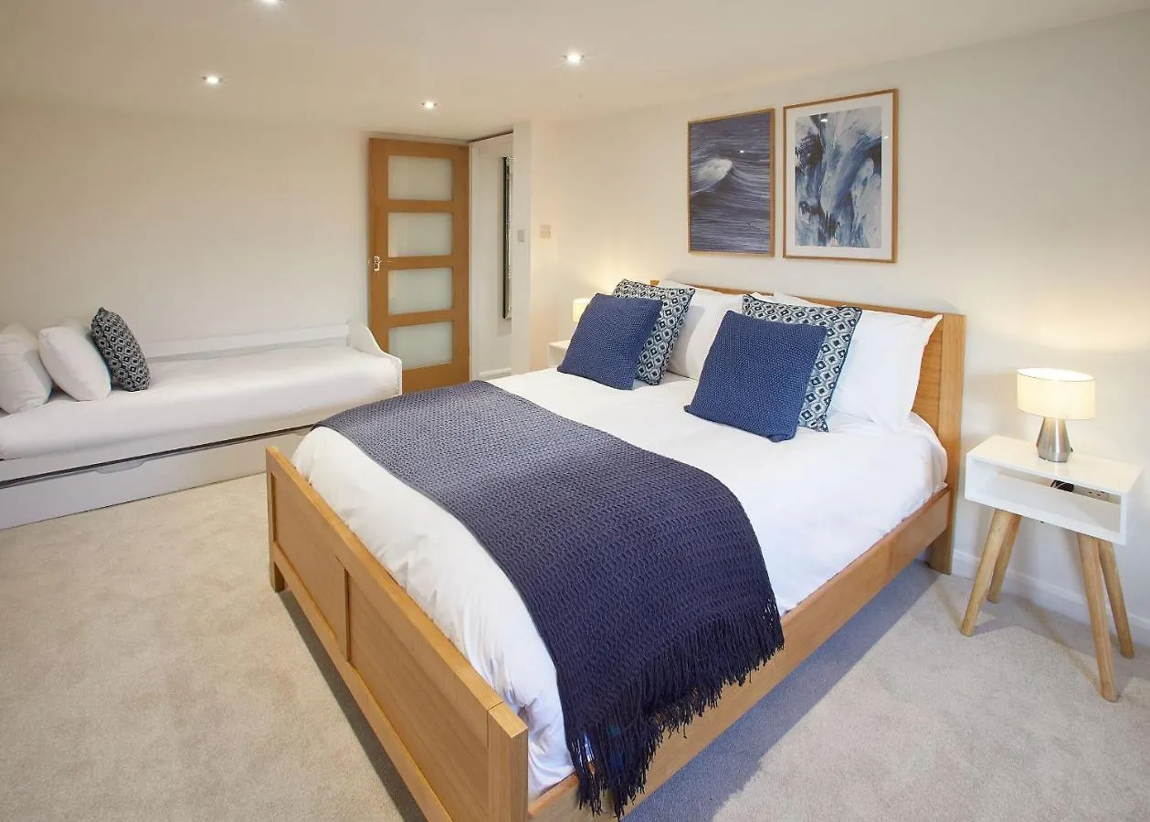 Holiday home Host & - Osborne House