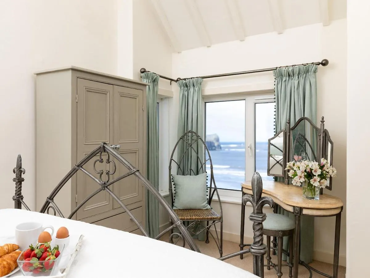 The Beach House, Sandsend Holiday home Whitby