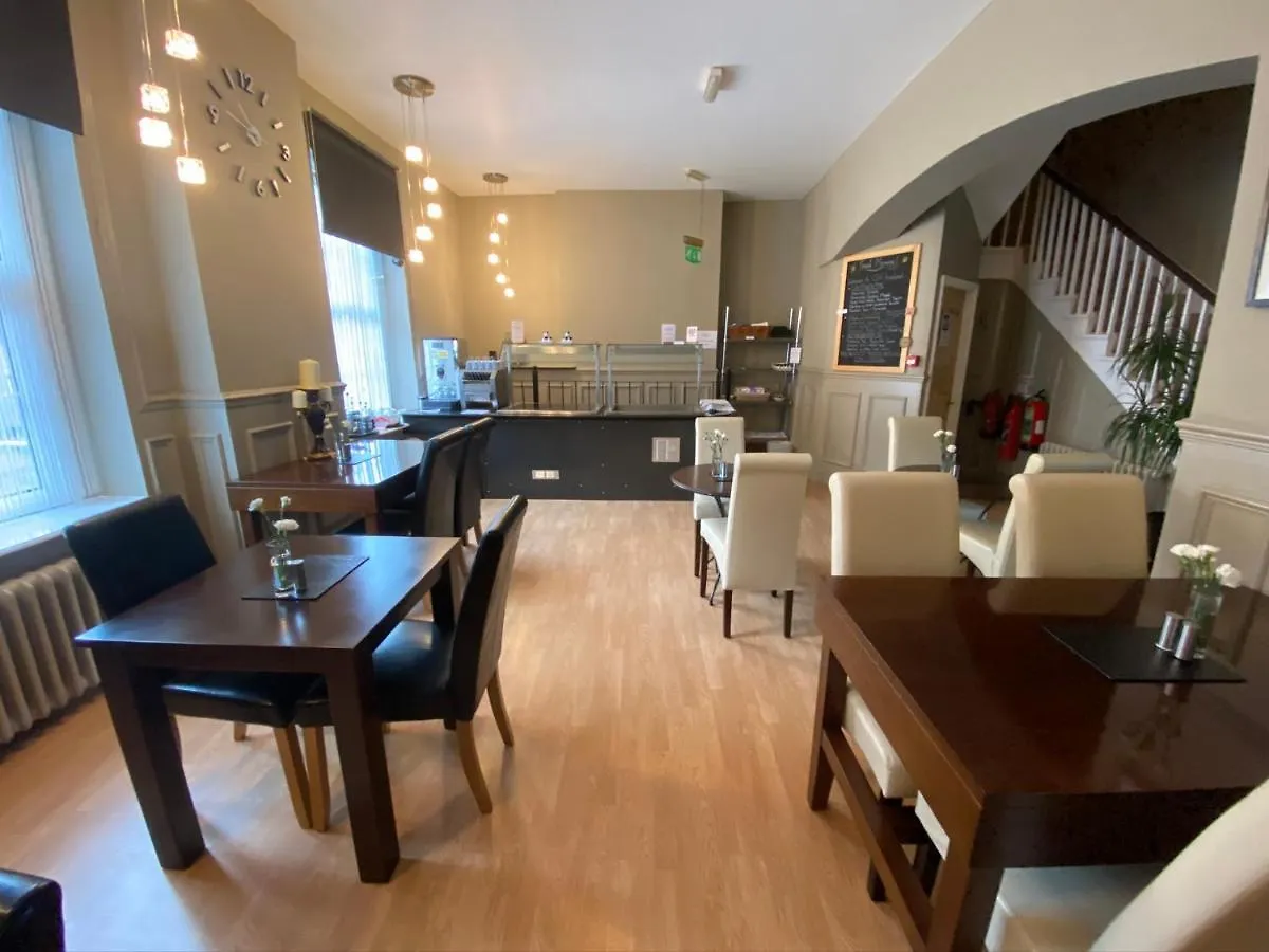 Crescent Garden House 5*