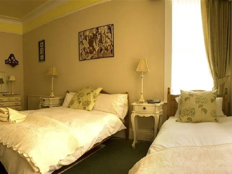 Esklet 4*