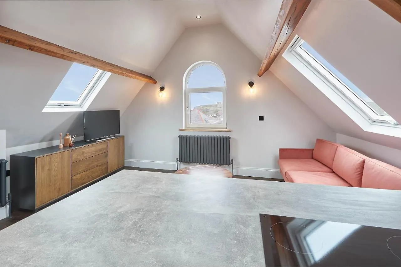 Host & - The Loft At Skinner St *