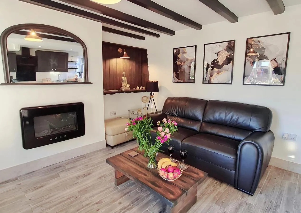 Holiday home Bensons Gem - Cyanacottages Whitby