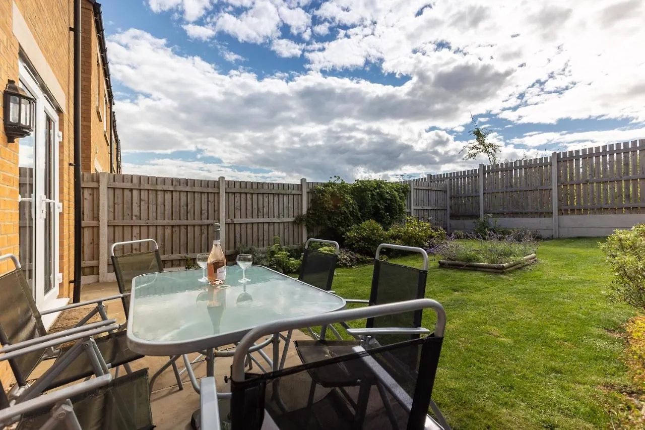 Arundel - Luxurious, Homely & Dog Friendly With Parking *