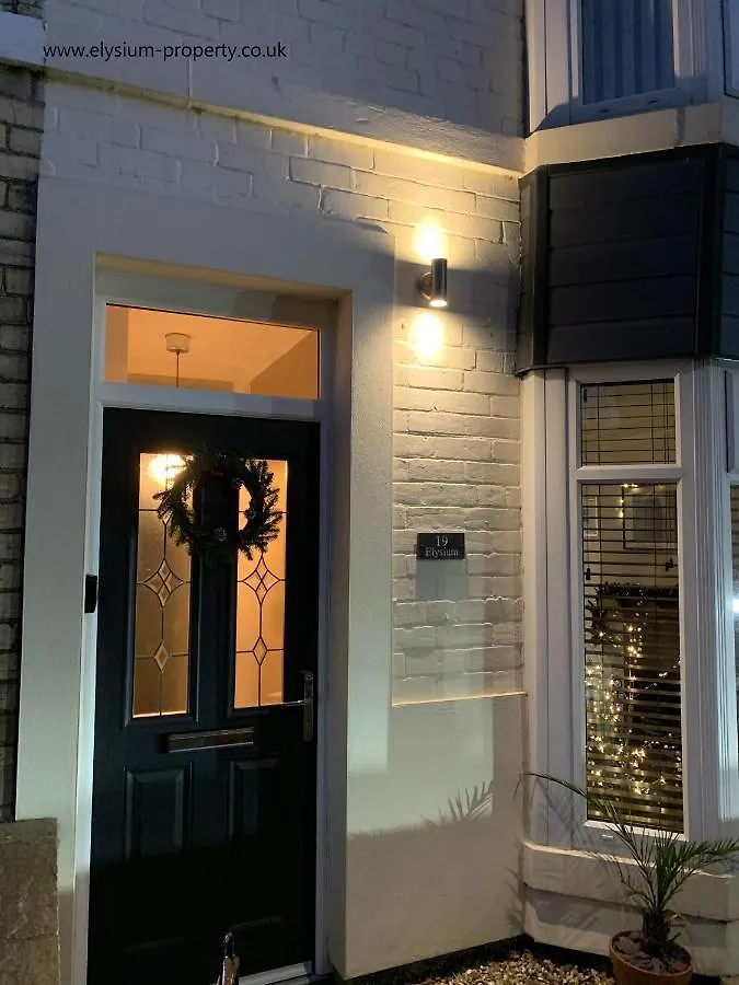 Elysium Holiday Lets - Elysium House, Gorgeous Victorian Townhouse In Central *