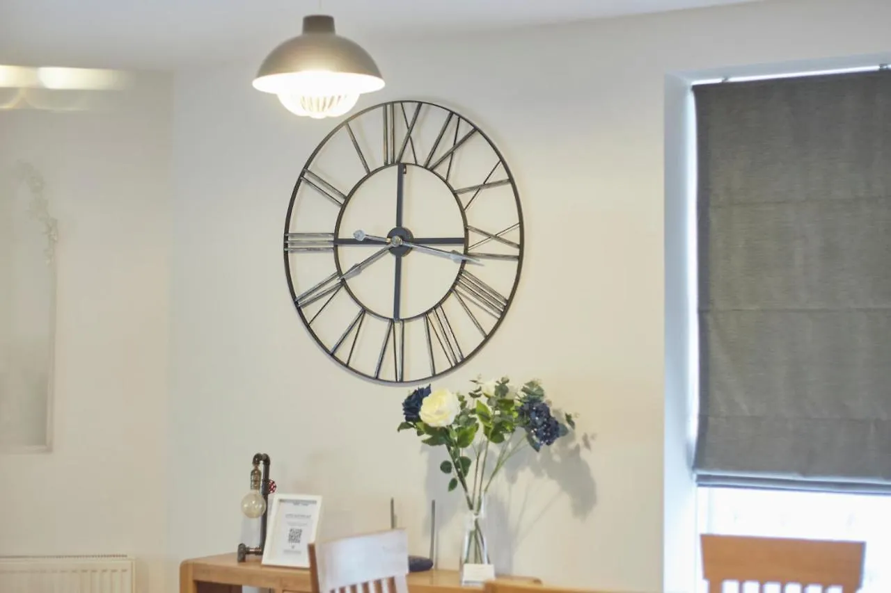 Host & - The Old Post Office Apartment *
