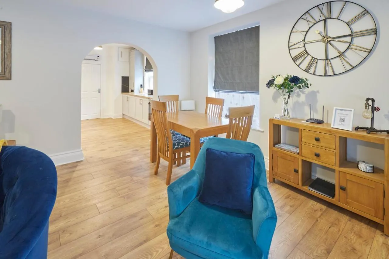 Apartment Host & - The Old Post Office