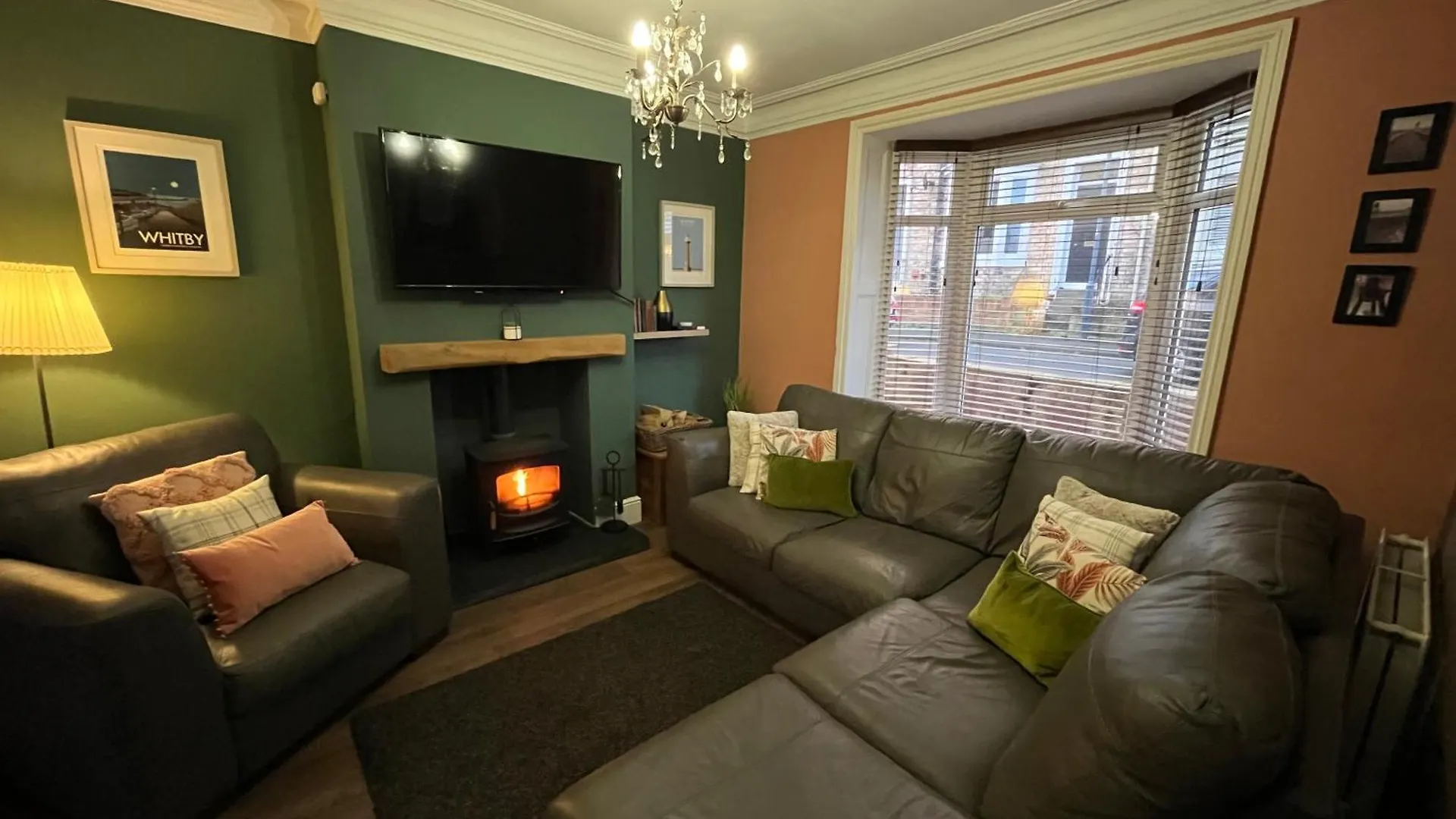 Elysium Holiday Lets - Elysium House, Gorgeous Victorian Townhouse In Central *