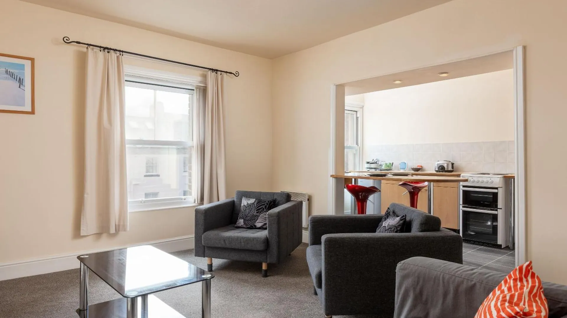 Abbey Terrace - Free Parking