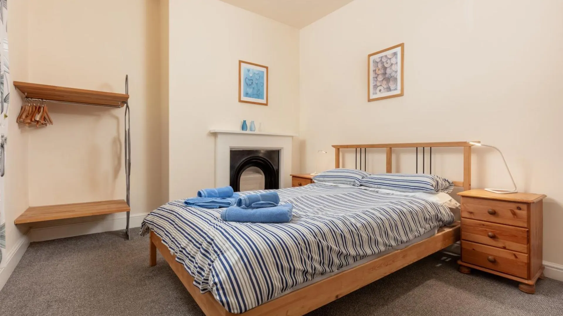 Abbey Terrace - Free Parking *