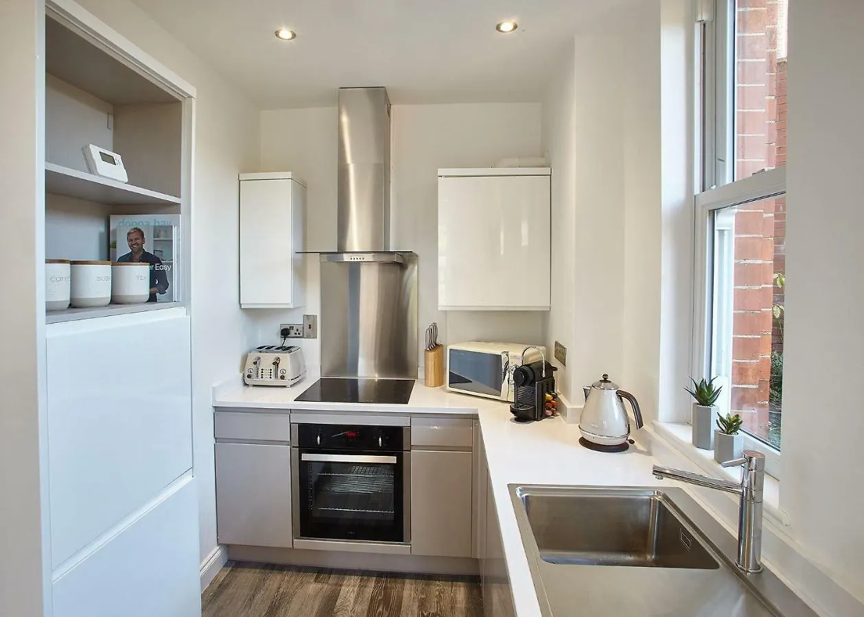 Apartman Host & - Park View *